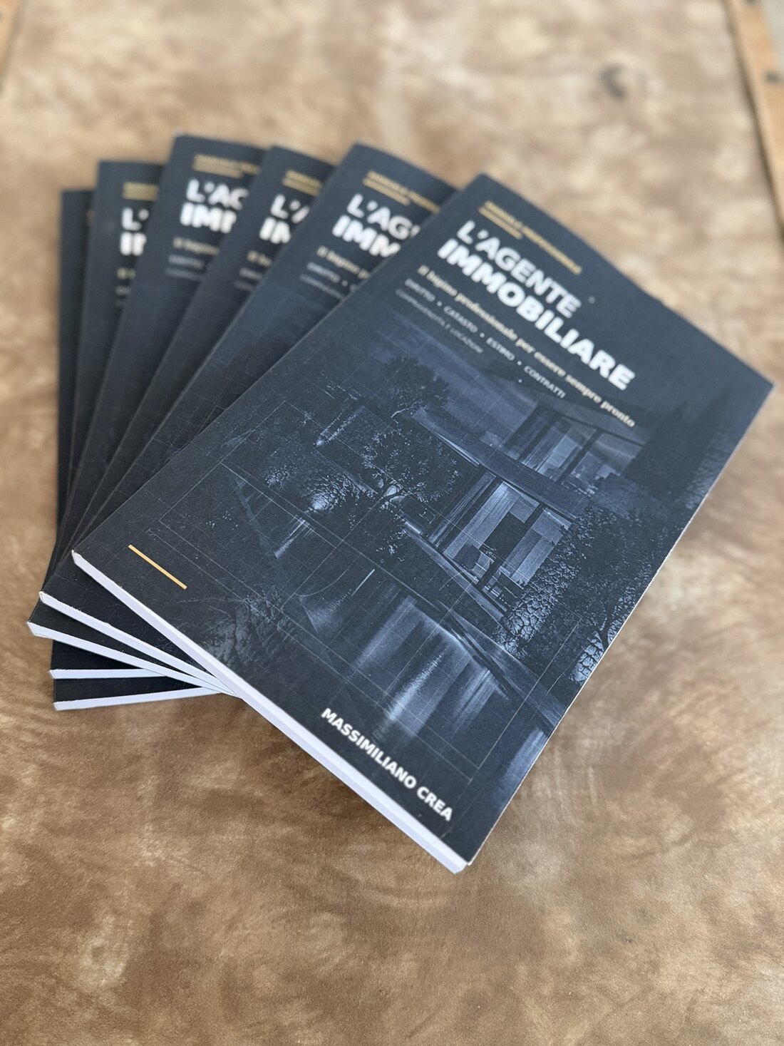 Il libro L’Agente Immobiliare di Massimiliano Crea